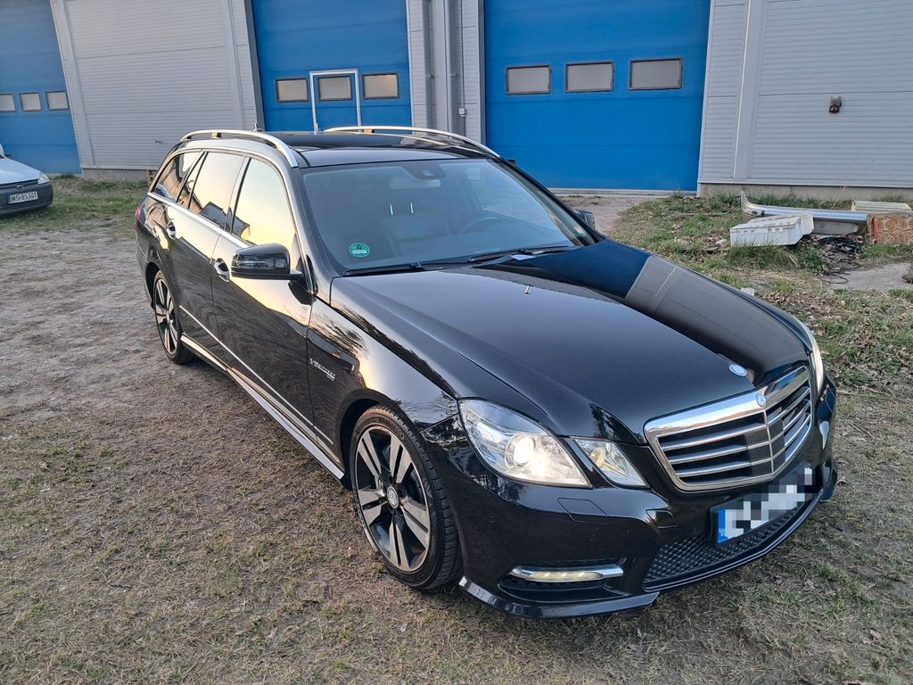 Bild des Angebotes Mercedes-Benz E 500 4MATIC AVANTGARDE (MOTOR RENOVIERT)