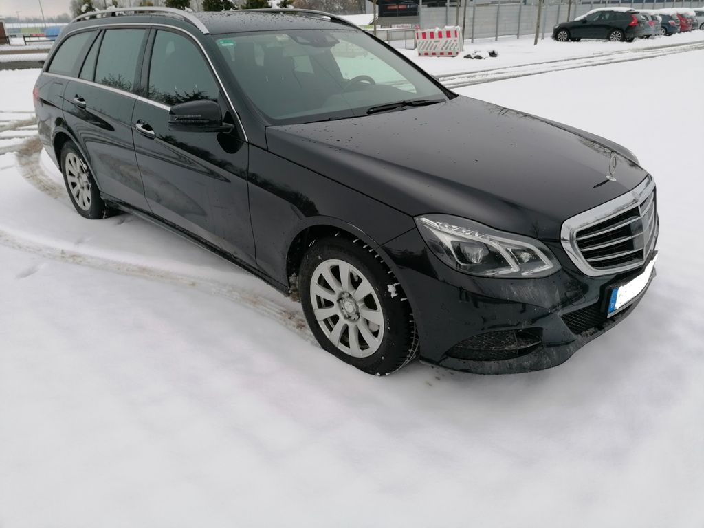 Bild des Angebotes Mercedes-Benz E 220 BlueTEC Kombi*9Gtronic*AHK*Keyless*Navi
