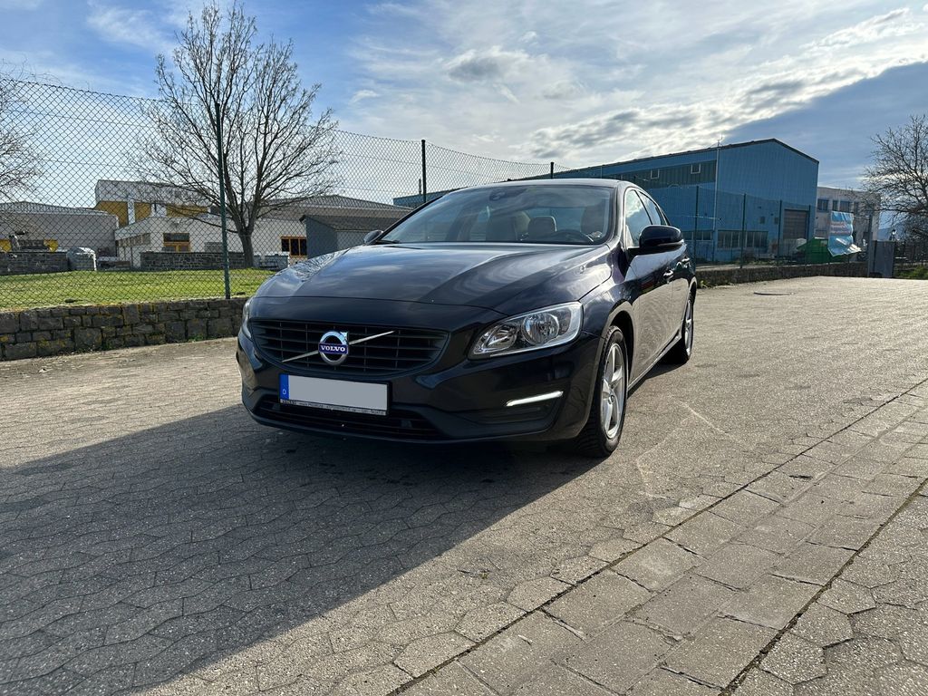 Bild des Angebotes Volvo S60 Business Klima PDC Kamera Allwetter Michelin