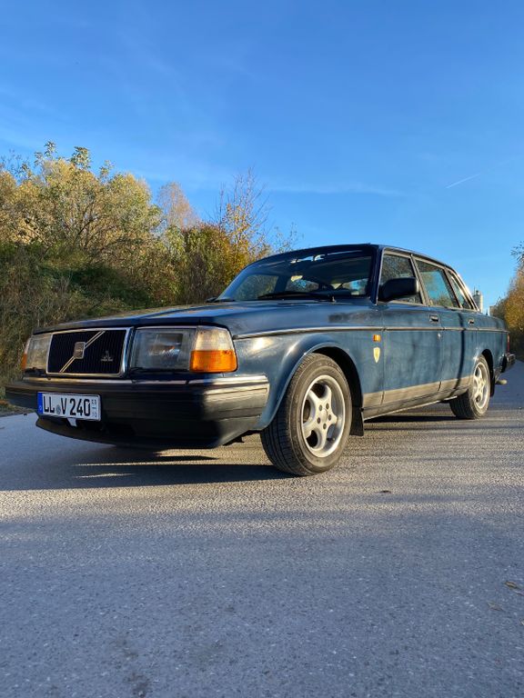 Bild des Angebotes Volvo 240 GL Oldtimer