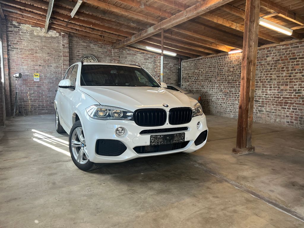 Bild des Angebotes BMW X5  sDrive 35i M-Paket