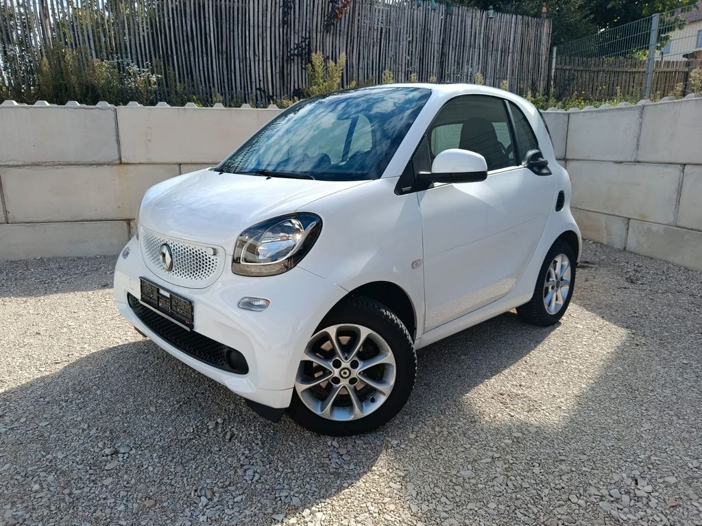 Bild des Angebotes Smart Fortwo 1.0 passion+Navi+LED+Panorama+SHZ+Scheckh