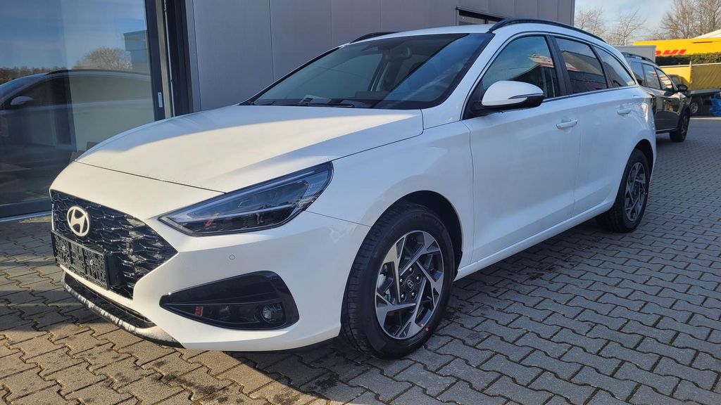 Bild des Angebotes Hyundai i30 Style*LED*Navi*Shzg*PDC*Cam*ACC*TWA*16Zoll*