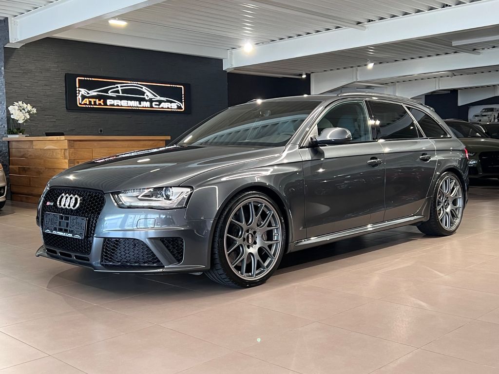 Bild des Angebotes Audi RS4 4.2 V8 FSI quattro Avant SCHALEN B&O  1.HAND