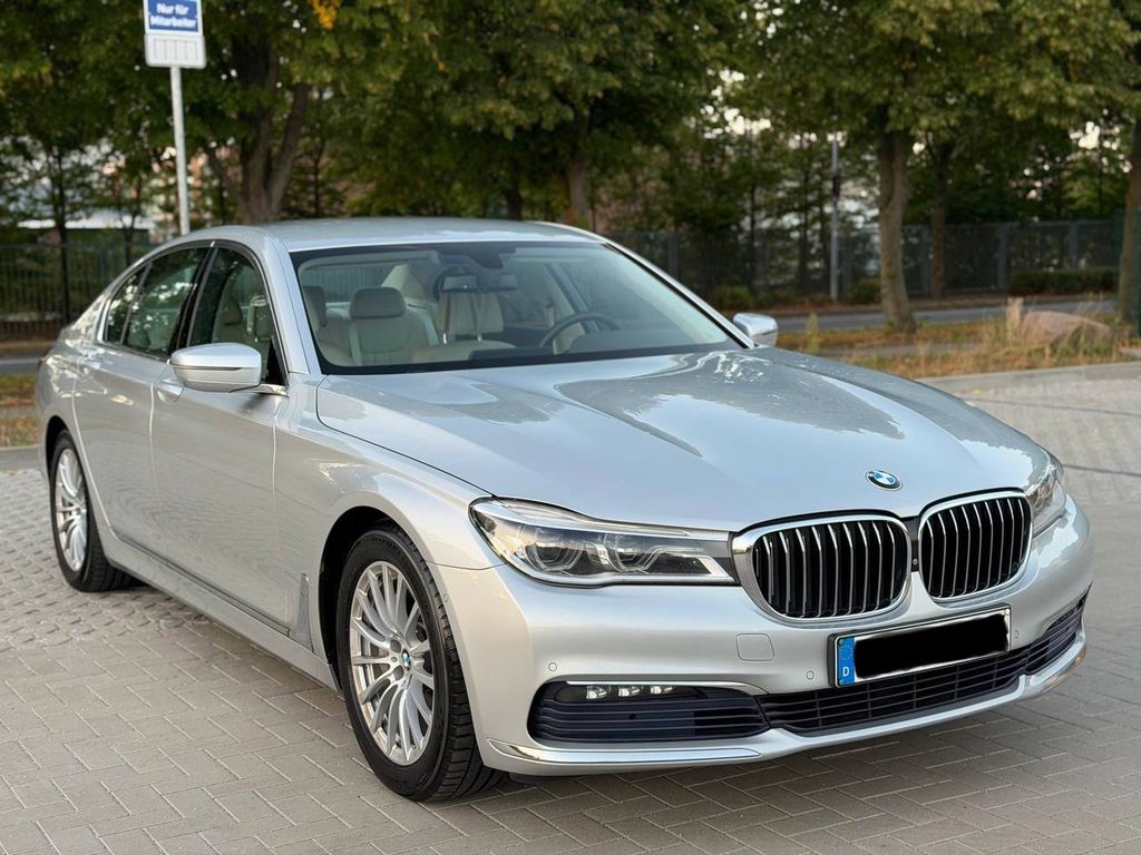 Bild des Angebotes BMW 740i BMW Checkeft 2 Hand