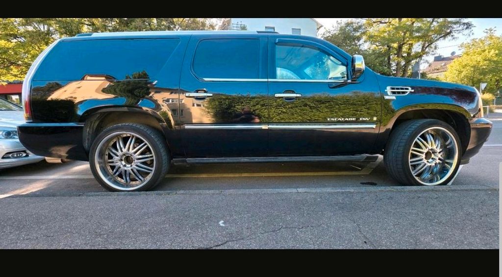 Bild des Angebotes Cadillac Escalade 6,2 LPG lang Version