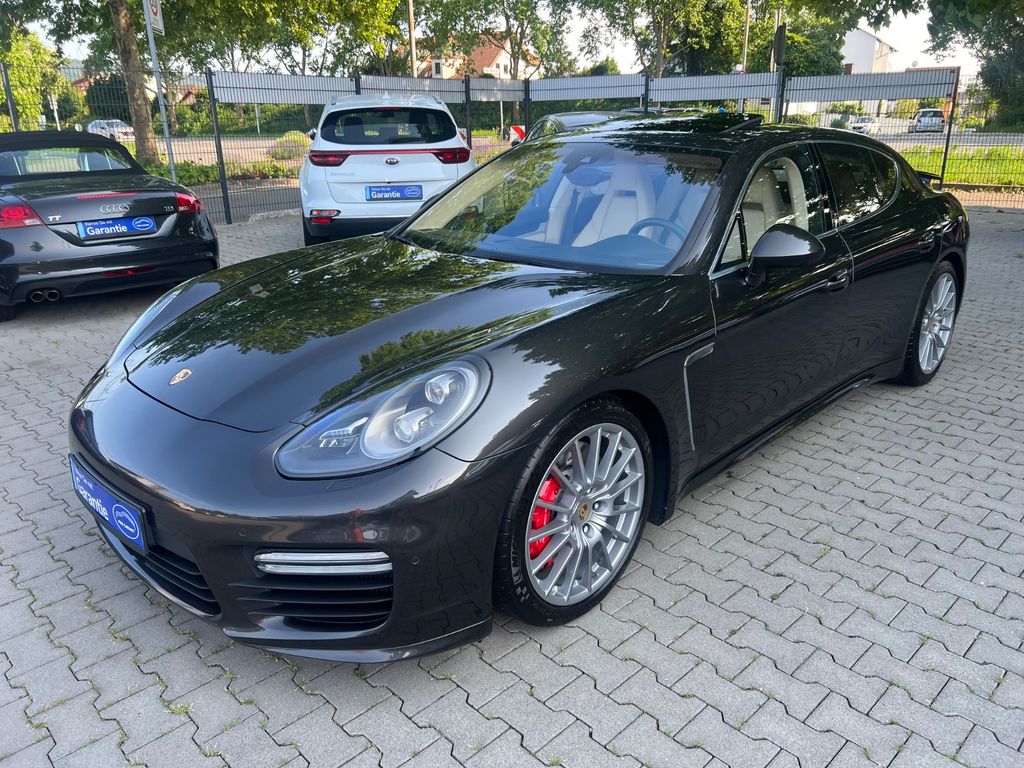 Porsche Panamera Turbo -1.HAND-UNFALLFREI-PZ SCHECKHEFT