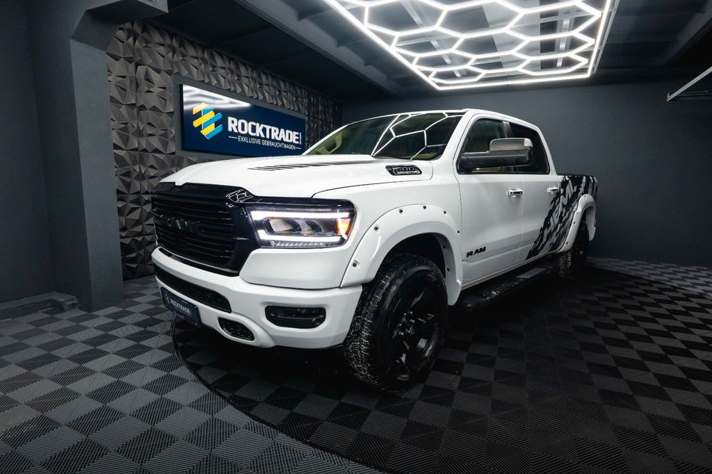 Bild des Angebotes Dodge RAM 5.7 V8 HEMI 4x4 OFFROAD LONGBED Night-Paket