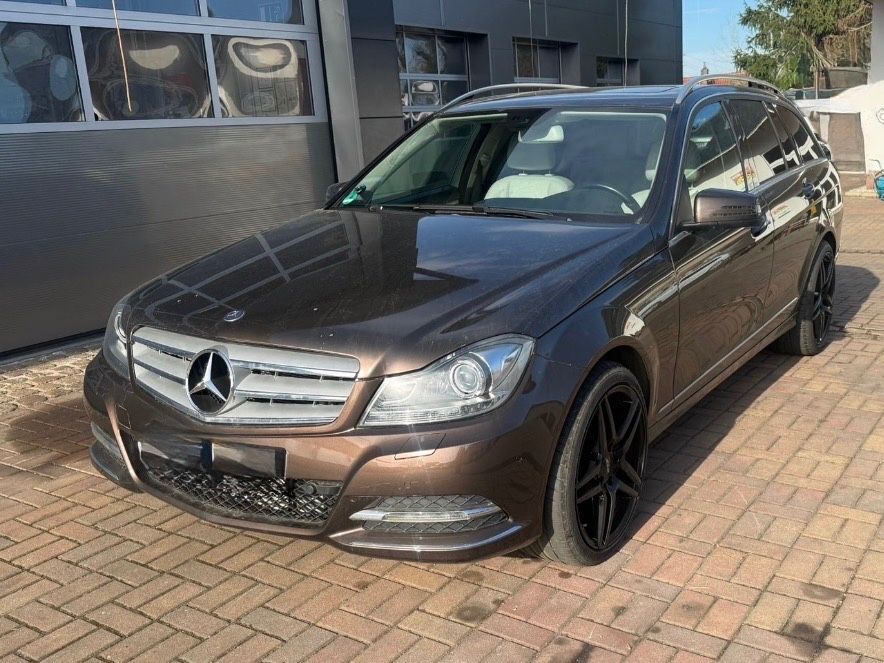 Bild des Angebotes Mercedes-Benz C 220 CDI 4MATIC T Autom. Avantgarde