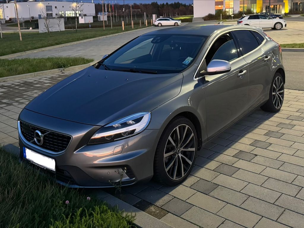 Bild des Angebotes Volvo V40 D4 Geartronic R Design