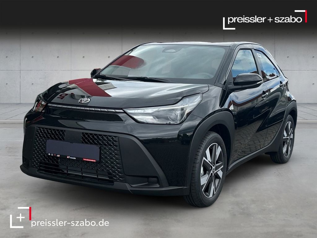 Bild des Angebotes Toyota Aygo X 1,5 l Hybrid Automatik Active SHZ Apple C