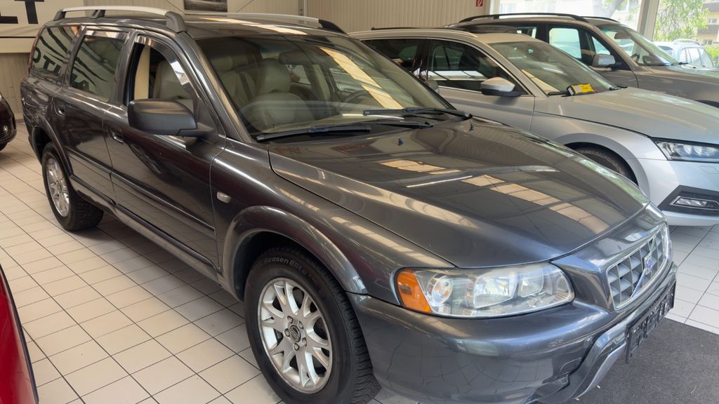 Volvo XC70 D5 Cross Country Momentum*TÜVneu*Service*