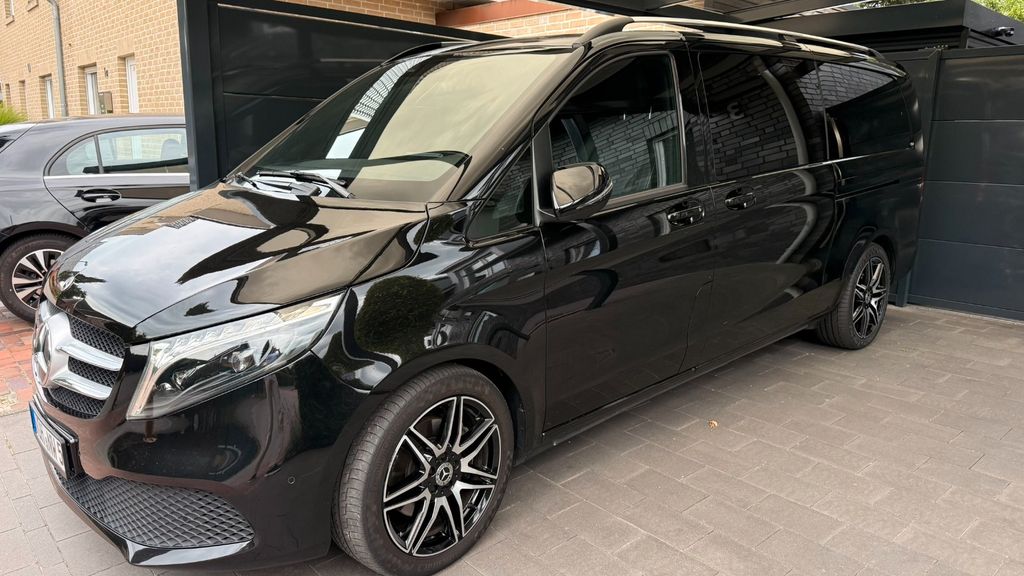 Bild des Angebotes Mercedes-Benz Leder/AHK/2 Schiebetüren/Tisch/Sound