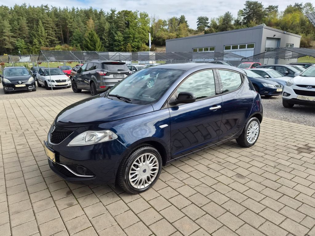 Bild des Angebotes Lancia Ypsilon Gold,Tüv neu,Modellplfege , 4-Türig