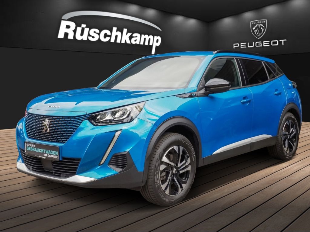 Bild des Angebotes Peugeot e-2008 Allure Pack Voll-LED RückKam Navi SHZ