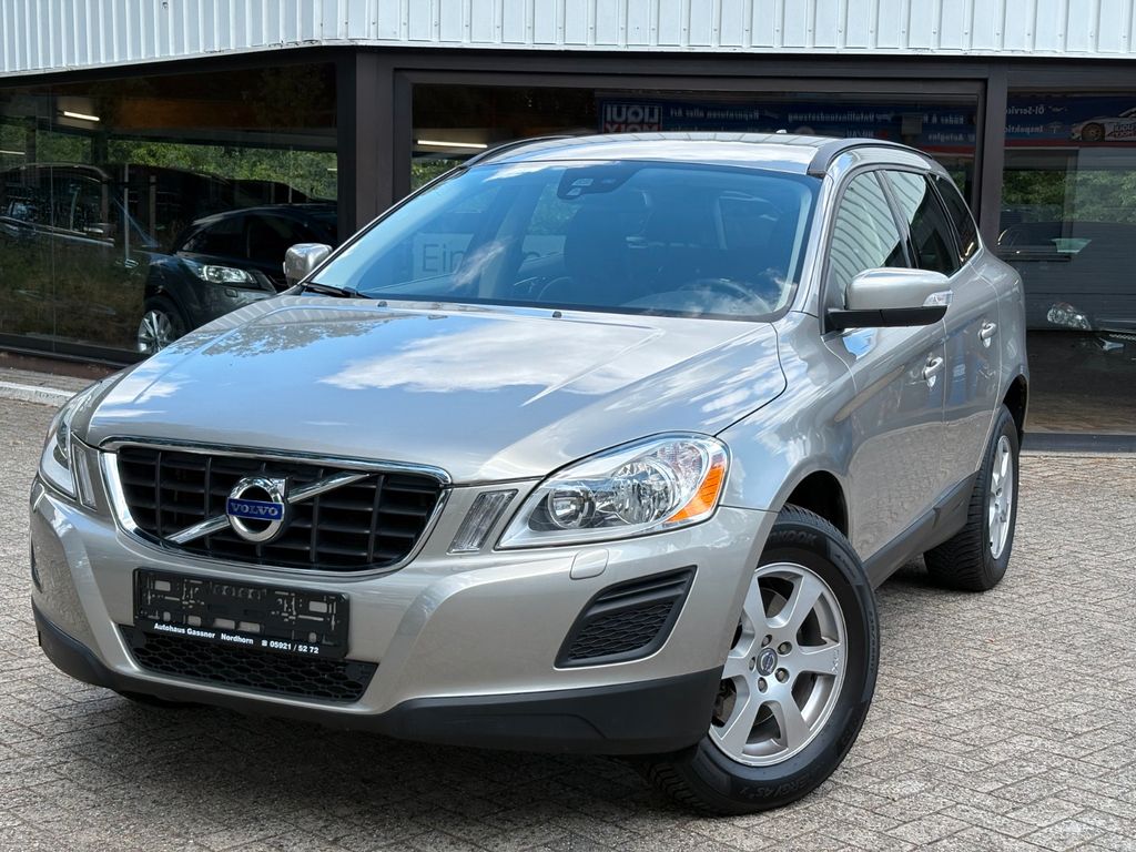 Bild des Angebotes Volvo XC60 Momentum 2WD Autom. 5-Zylinder AHK