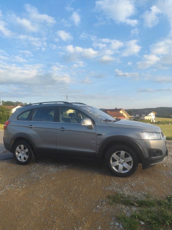 Bild des Angebotes Chevrolet Captiva 2.2TD LT FWD 7-Sitzer LT