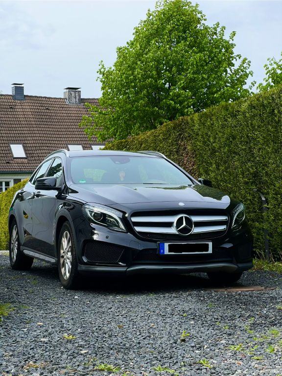 Bild des Angebotes Mercedes-Benz GLA 250 4MATIC DCT AMG Line AMG Line