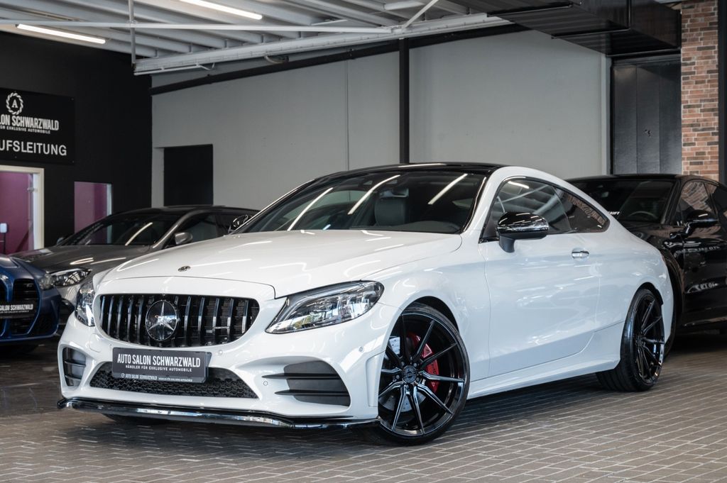 Bild des Angebotes Mercedes-Benz C300 Coupe|AMG-LINE|C63-OPTIK|LA CHANTI|PANO|ACC