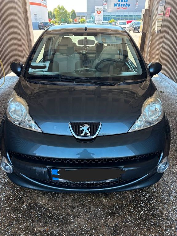 Bild des Angebotes Peugeot 107 (2006) , 115.000 km, 8-fach bereift