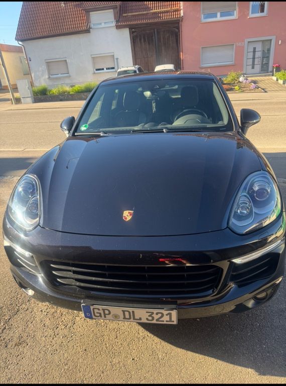 Porsche Cayenne S E-Hybrid S
