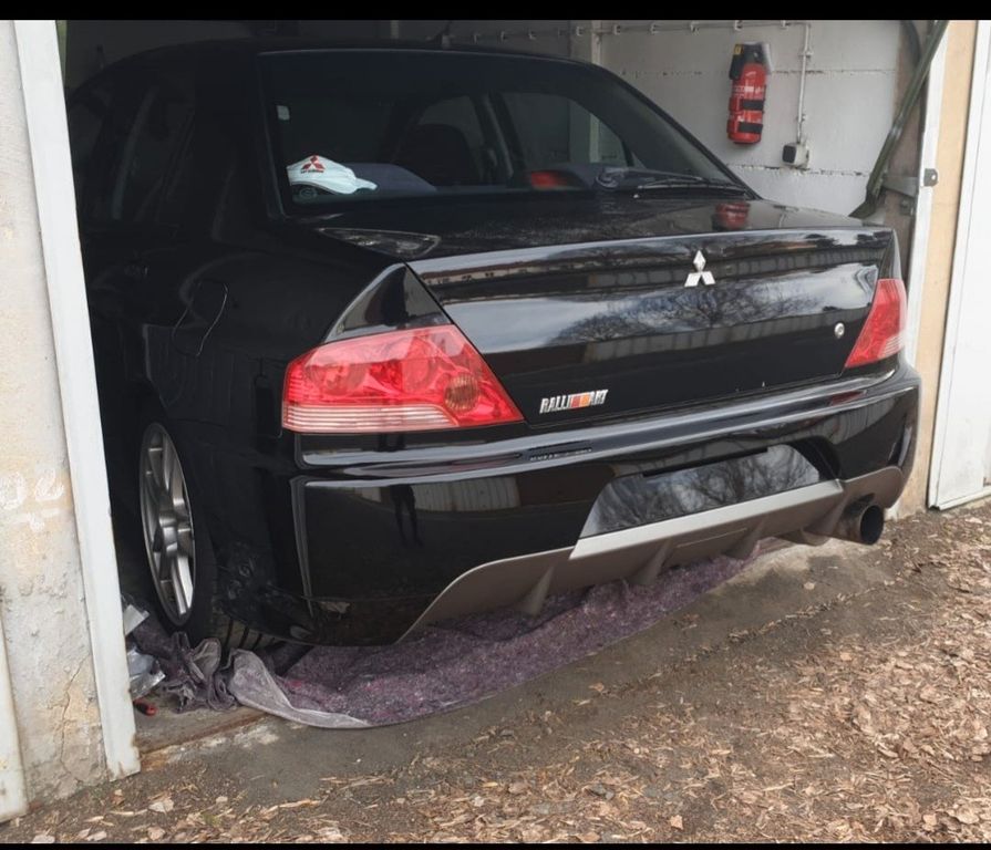 Mitsubishi Lancer Evo 7 JDM