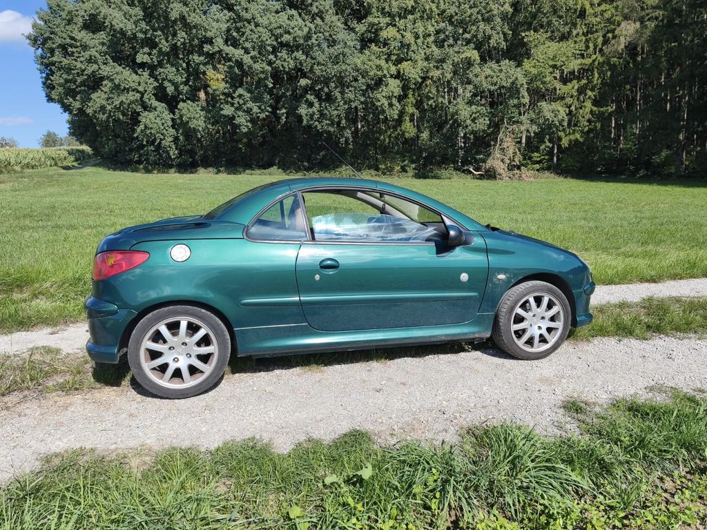 Bild des Angebotes Peugeot 206 CC Roland Garros 135 Roland Garros TÜV neu