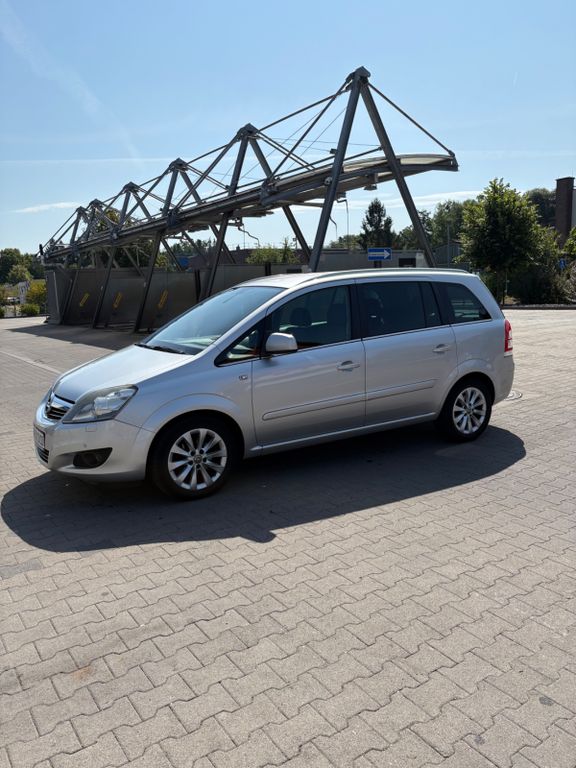 Bild des Angebotes Opel Zafira 1.8 Family Family