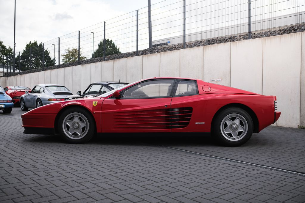 Bild des Angebotes Ferrari Testarossa - 2. Hd.- wenig KM - dt. Auto - TOP!