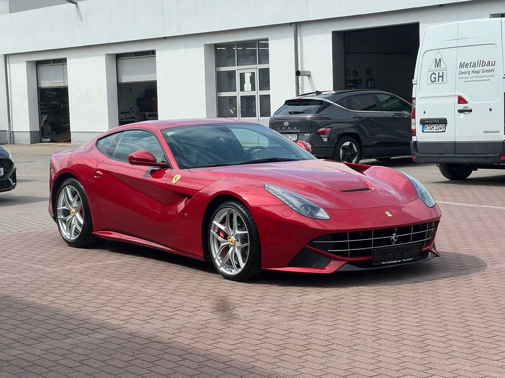 Bild des Angebotes Ferrari F12 berlinetta*Carbon*Lift*Sonderfarbe