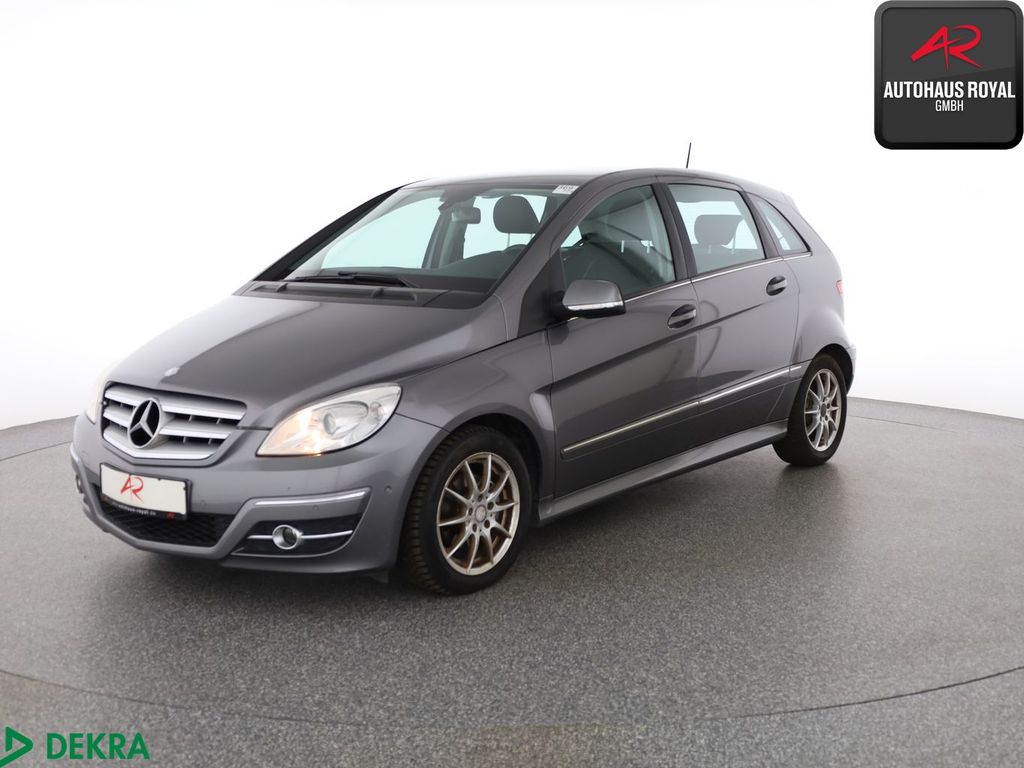 Bild des Angebotes Mercedes-Benz B 160 SPORTPAKET AKTIVER PARKASSISTENT,SITZHEIZ