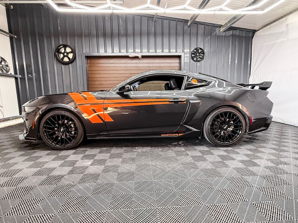 Bild des Angebotes Ford Mustang Dark Horse look, 2.3