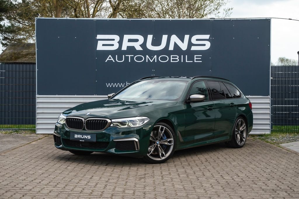 Bild des Angebotes BMW M550 d xDrive Touring HUD PANO 20 Zoll Leder LED