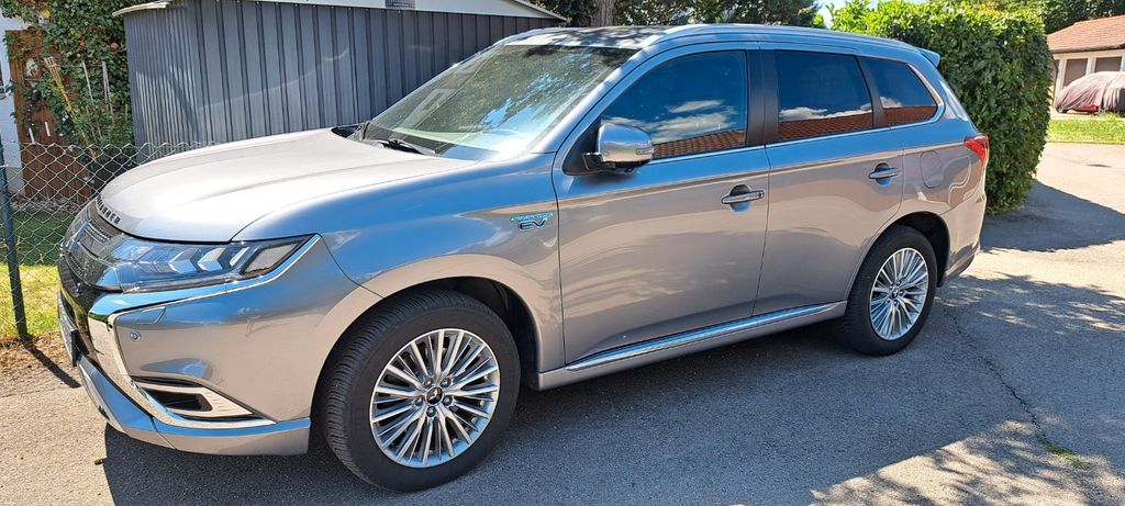 Bild des Angebotes Mitsubishi Outlander 2.4 MIVEC PLUG-IN HYBRID 4WD Plus Plus