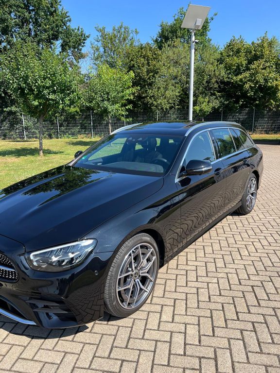 Bild des Angebotes Mercedes-Benz E 400 d 4MATIC T Autom. -
