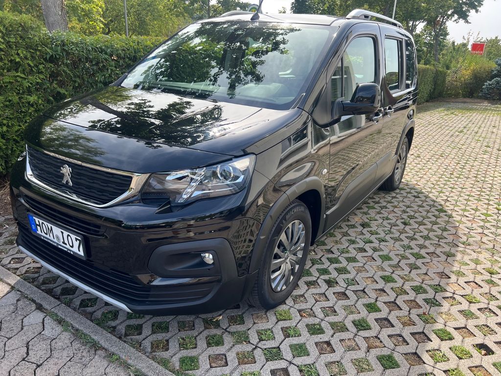 Bild des Angebotes Peugeot Rifter BlueHDi 100 AllureL1,AHK,Navi,LED,2xS-Tür