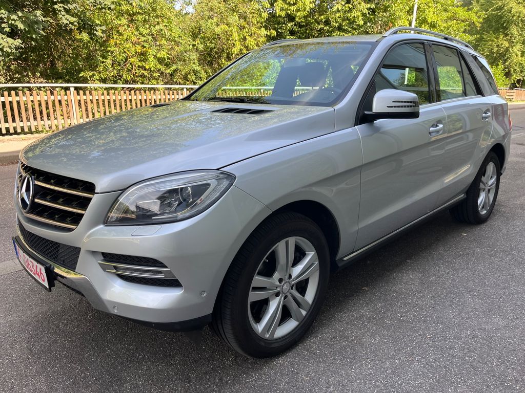 Bild des Angebotes Mercedes-Benz ML 500 4M vom Doktor / Mercedes Scheckheft