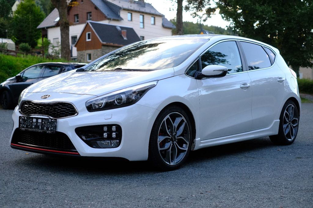 Bild des Angebotes Kia Ceed 1.6 T-GDI GT-Track 2.Hand S-Heft