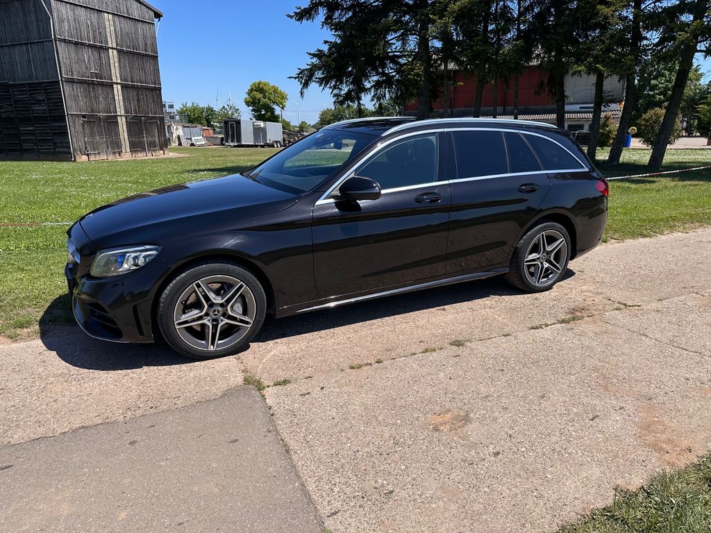 Bild des Angebotes Mercedes-Benz C 300 d 4MATIC T Autom. / AMG Ausstattung