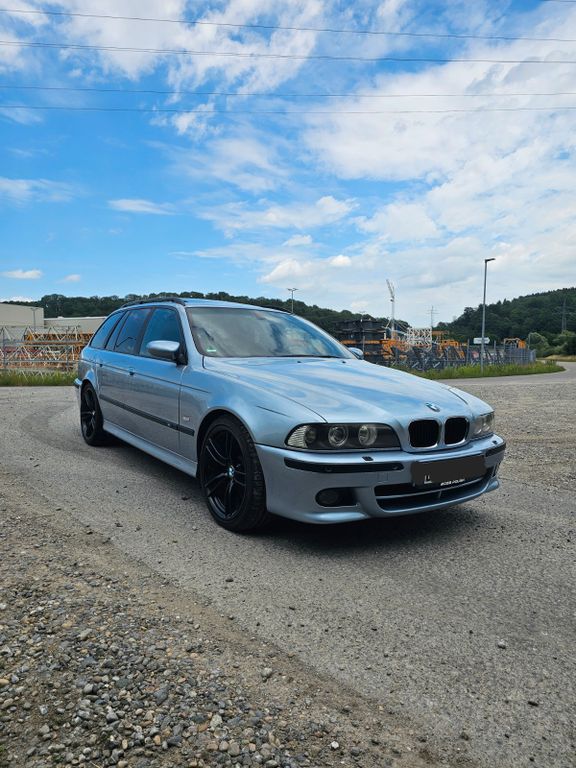 Bild des Angebotes BMW 530d A Lifestyle touring M Paket Wandler neu