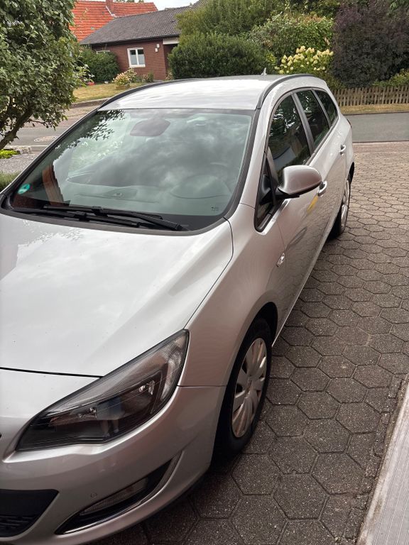 Bild des Angebotes Opel Astra Sports Tourer 1.3 CDTI