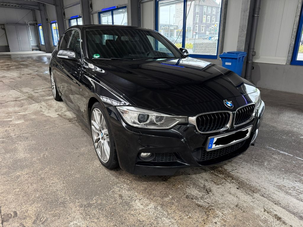 Bild des Angebotes BMW 325d M Paket Limousine Saphir Schwarz