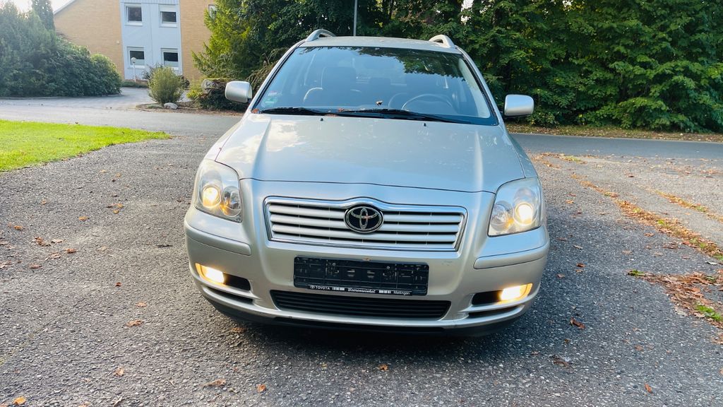 Toyota Avensis Kombi 1.8