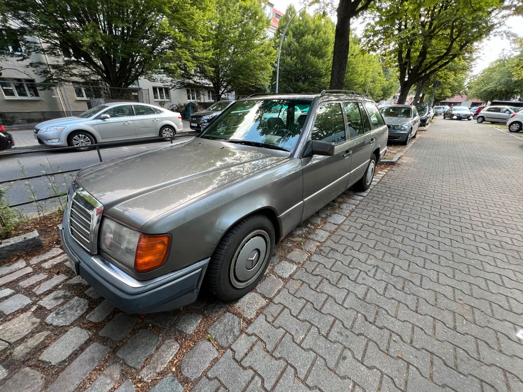 Bild des Angebotes Mercedes-Benz W 124 230 TE BJ.1992 - TÜV neu