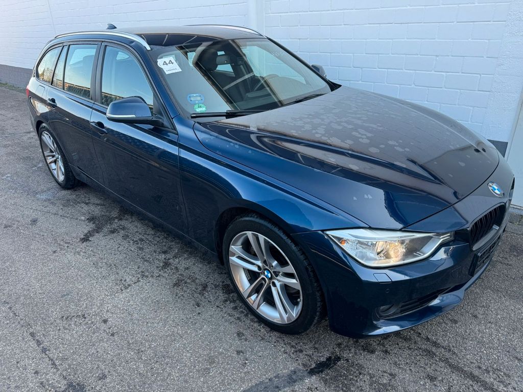 Bild des Angebotes BMW 328i Touring Sport Line