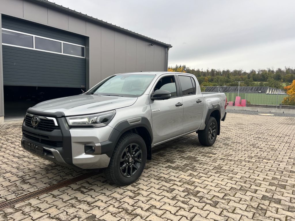 Bild des Angebotes Toyota Hilux INVINCIBLE 2.8 D-4D 4×4 JBL,360Kam,Leder