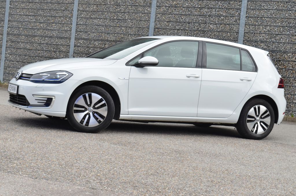 Volkswagen Golf VII Lim. e-Golf*KLIMA*NAVI*PDC*LED*LM-FELGE