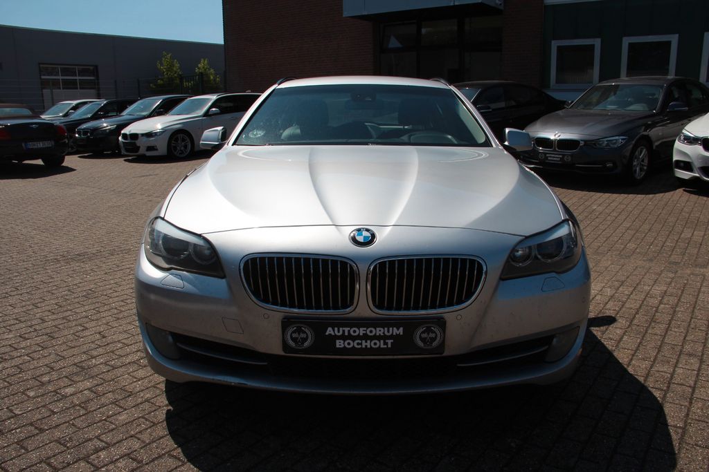 Bild des Angebotes BMW 530 d Toruring, Xenon, SHZ, PDC