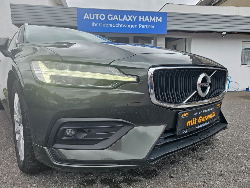 Bild des Angebotes Volvo V60 Kombi Momentum Pro 2021