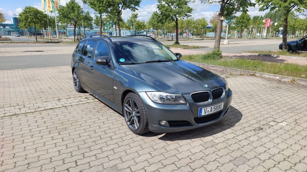 Bild des Angebotes BMW 318d Touring -